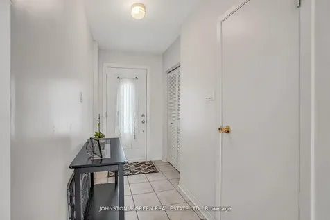 1732 Oberon Crescent Mississauga ON L4X 2K8