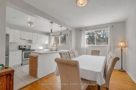 1732 Oberon Crescent Mississauga ON L4X 2K8
