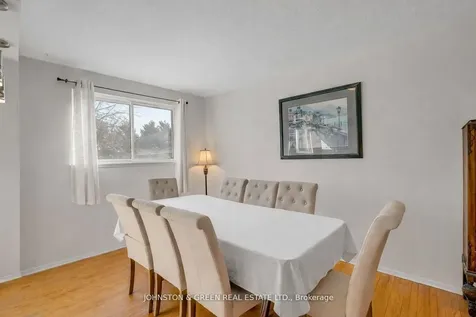 1732 Oberon Crescent Mississauga ON L4X 2K8