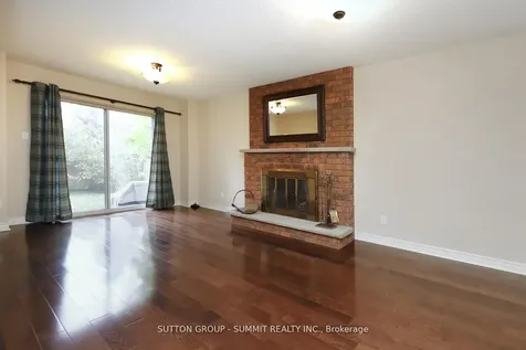 2654 Ambercroft Trail Mississauga ON L5M 4K1