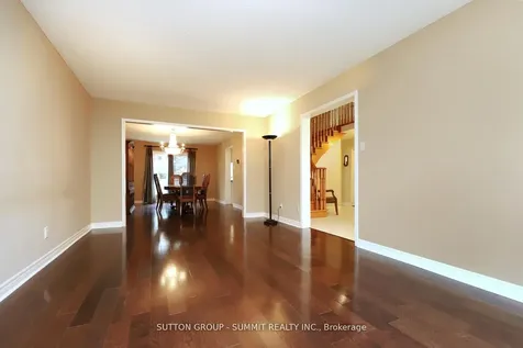 2654 Ambercroft Trail Mississauga ON L5M 4K1