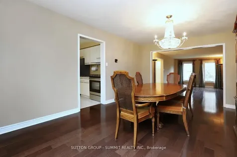 2654 Ambercroft Trail Mississauga ON L5M 4K1