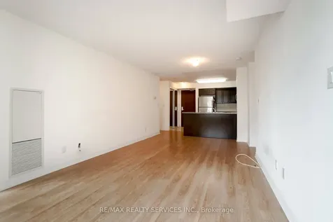 335 Rathburn Road W Mississauga ON L5B 0C8