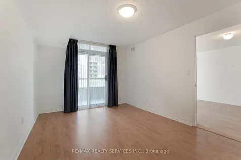 335 Rathburn Road W Mississauga ON L5B 0C8