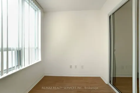 335 Rathburn Road W Mississauga ON L5B 0C8