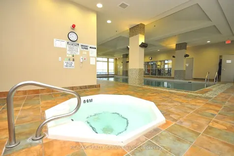 335 Rathburn Road W Mississauga ON L5B 0C8