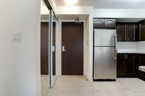 335 Rathburn Road W Mississauga ON L5B 0C8