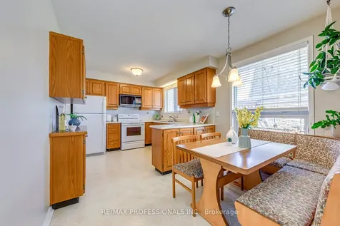 270 Wellesworth Drive Toronto ON M9C 4S7
