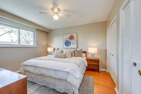 270 Wellesworth Drive Toronto ON M9C 4S7
