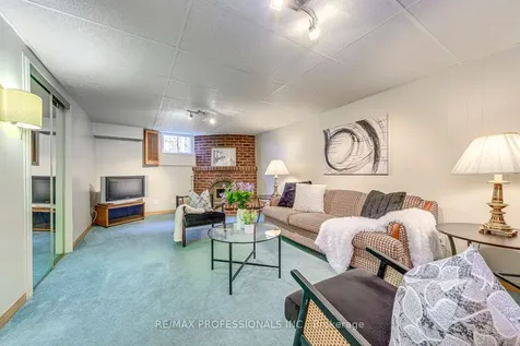 270 Wellesworth Drive Toronto ON M9C 4S7