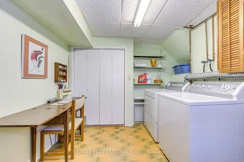 270 Wellesworth Drive Toronto ON M9C 4S7
