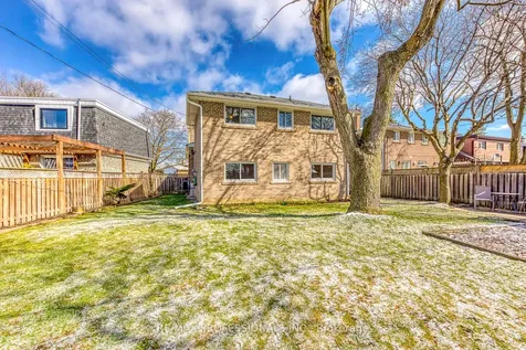270 Wellesworth Drive Toronto ON M9C 4S7