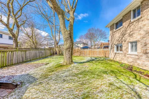 270 Wellesworth Drive Toronto ON M9C 4S7