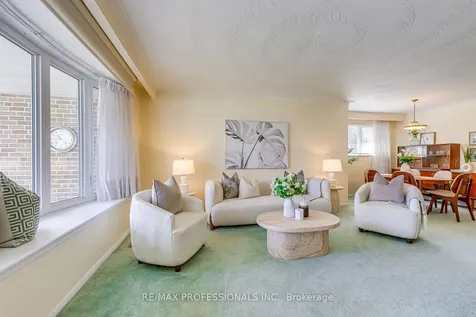 270 Wellesworth Drive Toronto ON M9C 4S7