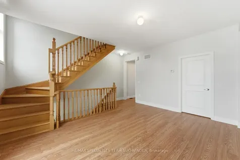 8 Tarmola Park Court Toronto ON M9L 0A6