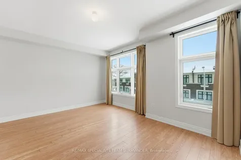 8 Tarmola Park Court Toronto ON M9L 0A6