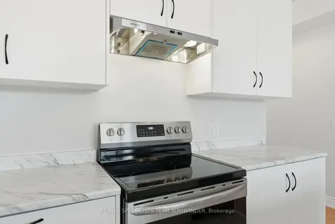 8 Tarmola Park Court Toronto ON M9L 0A6