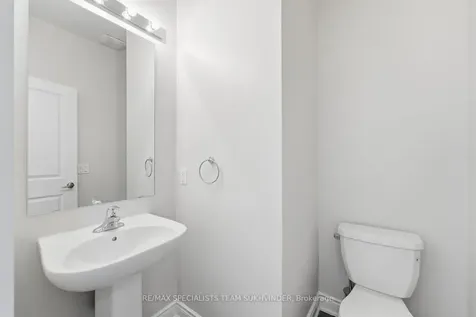 8 Tarmola Park Court Toronto ON M9L 0A6