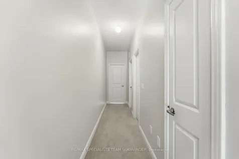 8 Tarmola Park Court Toronto ON M9L 0A6