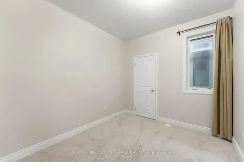 8 Tarmola Park Court Toronto ON M9L 0A6