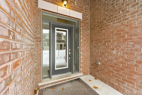 8 Tarmola Park Court Toronto ON M9L 0A6
