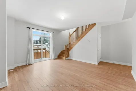 8 Tarmola Park Court Toronto ON M9L 0A6