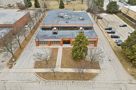 7305 Rapistan Court Mississauga ON L5N 5Z4