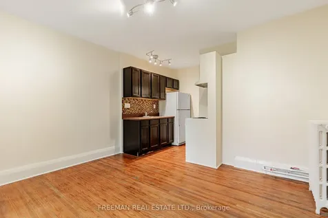 115 Mavety Street Toronto ON M6P 2L8
