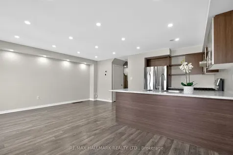 94 Golden Springs Drive Brampton ON L7A 0C7