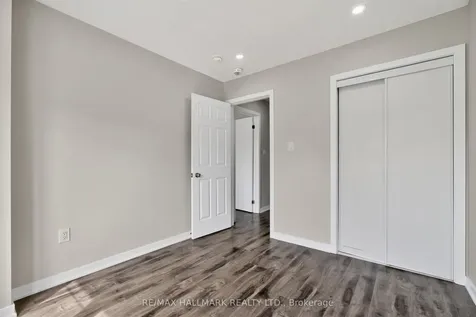 94 Golden Springs Drive Brampton ON L7A 0C7