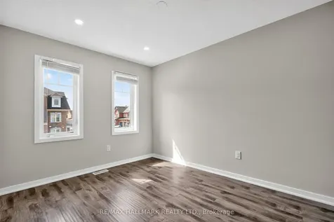 94 Golden Springs Drive Brampton ON L7A 0C7