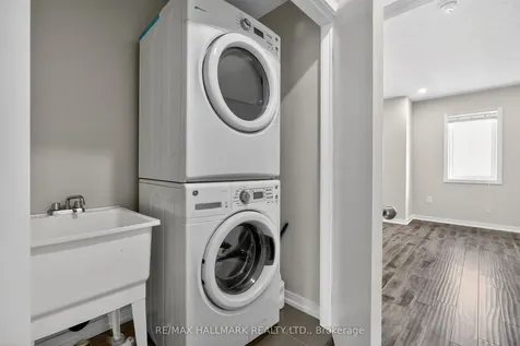 94 Golden Springs Drive Brampton ON L7A 0C7