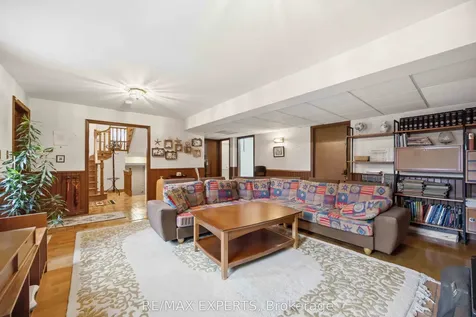 63 Riverside Drive Toronto ON M9L 1J2