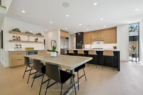 515 Pineland Avenue Oakville ON L6K 1Z9