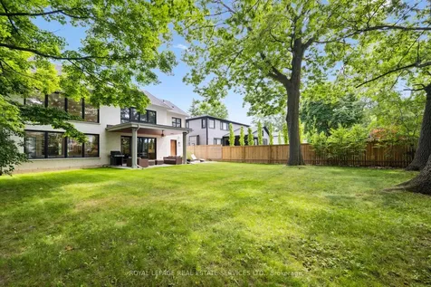 515 Pineland Avenue Oakville ON L6K 1Z9