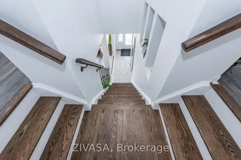 10 Upshall Drive Brampton ON L6P 1E1