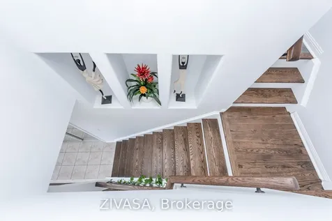 10 Upshall Drive Brampton ON L6P 1E1