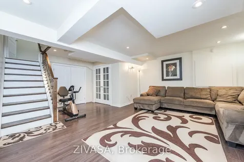 10 Upshall Drive Brampton ON L6P 1E1