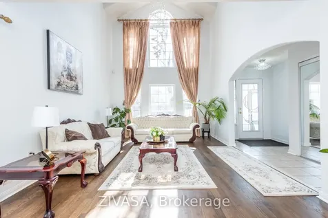 10 Upshall Drive Brampton ON L6P 1E1