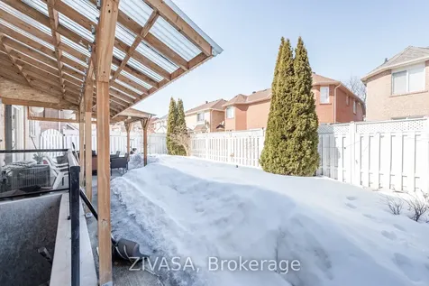 10 Upshall Drive Brampton ON L6P 1E1