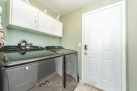 10 Upshall Drive Brampton ON L6P 1E1