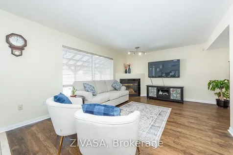 10 Upshall Drive Brampton ON L6P 1E1