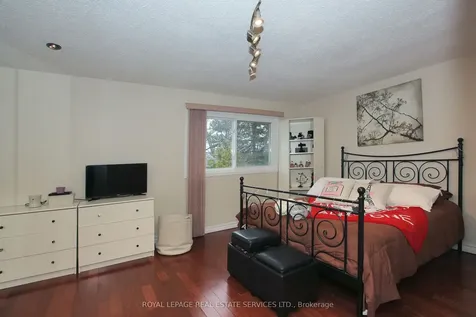 60 Hanson Road Mississauga ON L5B 2P6