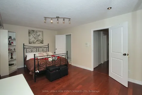 60 Hanson Road Mississauga ON L5B 2P6