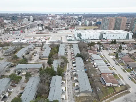 60 Hanson Road Mississauga ON L5B 2P6