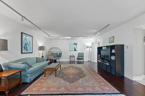 2045 Lake Shore Boulevard W Toronto ON M8V 2Z6