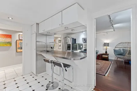 2045 Lake Shore Boulevard W Toronto ON M8V 2Z6
