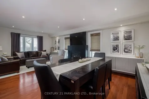45 Deevale Road Toronto ON M3M 1Z4