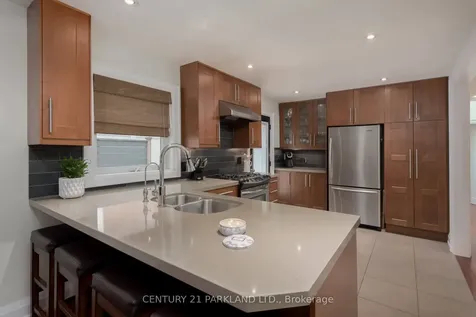 45 Deevale Road Toronto ON M3M 1Z4