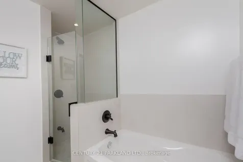 45 Deevale Road Toronto ON M3M 1Z4